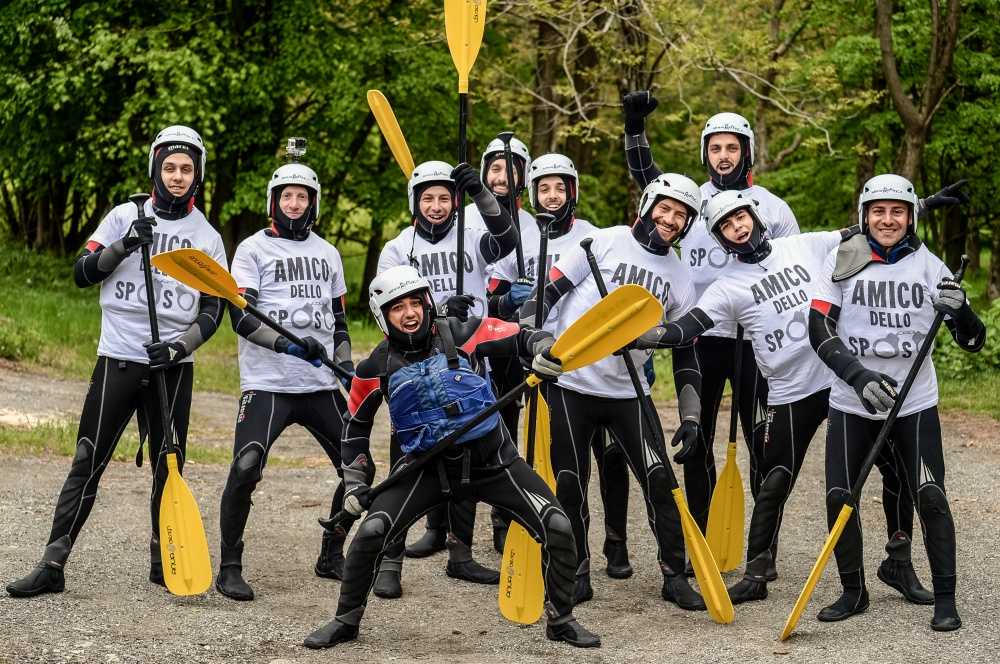 Les amis du marié ont choisi Sesia Rafting pour la fête