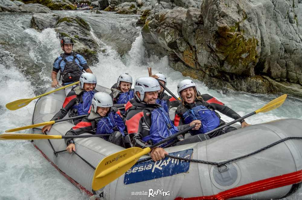 Rafting en las gargantas de Sesia con Sesia Rafting ASD