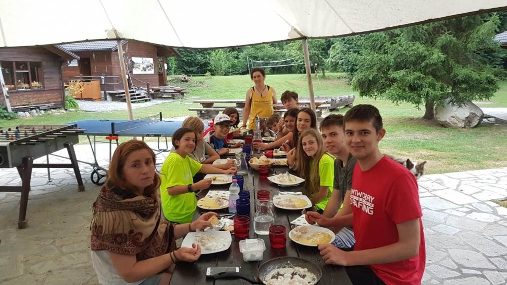 Cena con i ragazzi del campus Sesia Rafting